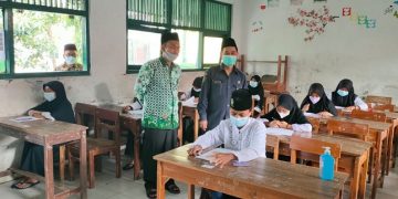 Peserta Didik pada lembaga  Pendidikan Formal tanpa Madrasah Diniyah Keropos