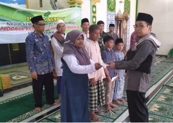 Jum'at Berkah, Anak Yatim Ceria Fakmis Tersenyum