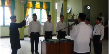 PENGAMBILAN SUMPAH JABATAN FUNGSIONAL TERTENTU ( PENGAWAS PAI DAN PENGHULU )  KAN KEMENAG KAB BREBES