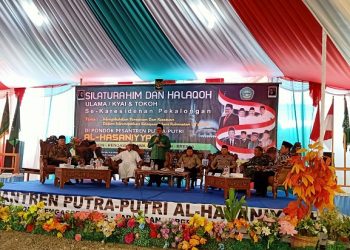 Silaturahmi dan Halaqoh di Ponpes Alhasaniyah