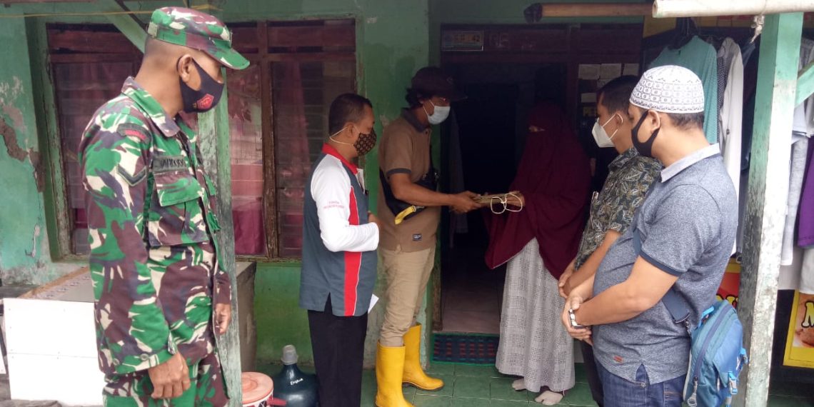 Penyerahan Bantuan Modal kepada Istri Napiter di Ketanggungan