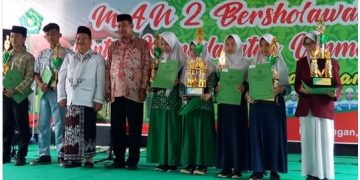 MTS NEGERI 2 BREBES JUARA I MENYANYI SOLO