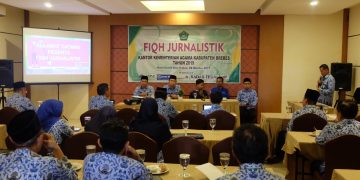 Mencetak Kiyai Wartawan