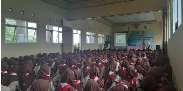 Siswa MAN 2 Brebes Diedukasi Covid-19