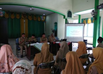 PENTINGNYA PENDIDIK MENGUASAI IPTEK  dan IMTAQ