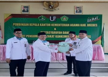 Hikmatnya Pentasyarufan Program Kemenag Cerdas dan Makmur  Unit  Pengumpulan Zakat (UPZ)  Kankemenag Kab. Brebes di MAN 2 Brebes