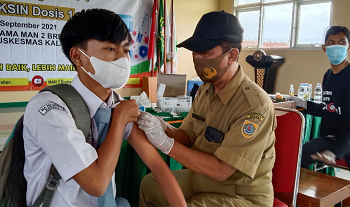 Antusiasme Pelajar MAN 2 Brebes Ikuti Vaksin Covid -19