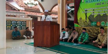 Kasi PD Pontren membuka Pesantren Ramadhan