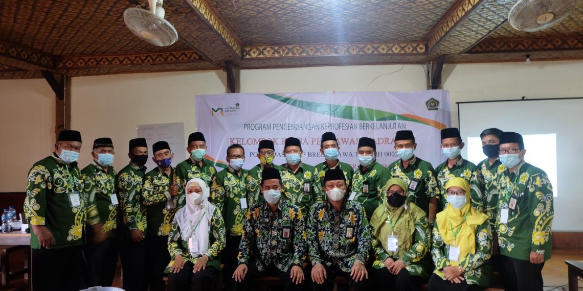 “Berani Benar Walau Dalam Kesendirian”  Pesen Terakhir Kepada Pokjawas Madrasah Brebes