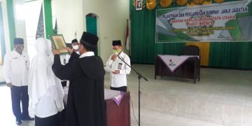 Awali Tugas – Fajarin melantik Kepala Urusan TU MAN 1 Brebes