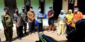 Penyaluran Sumbangan ASN Kemenag Brebes di Kecamatan Paguyangan