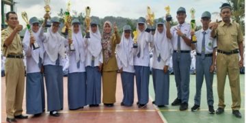 TROPI KEJUARAAN DI HARI PAHLAWAN  MAN 2 BREBES