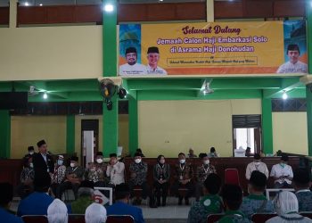 JCH Kloter 30 Diserahterimakan kepada PPIH Embarkasi Solo