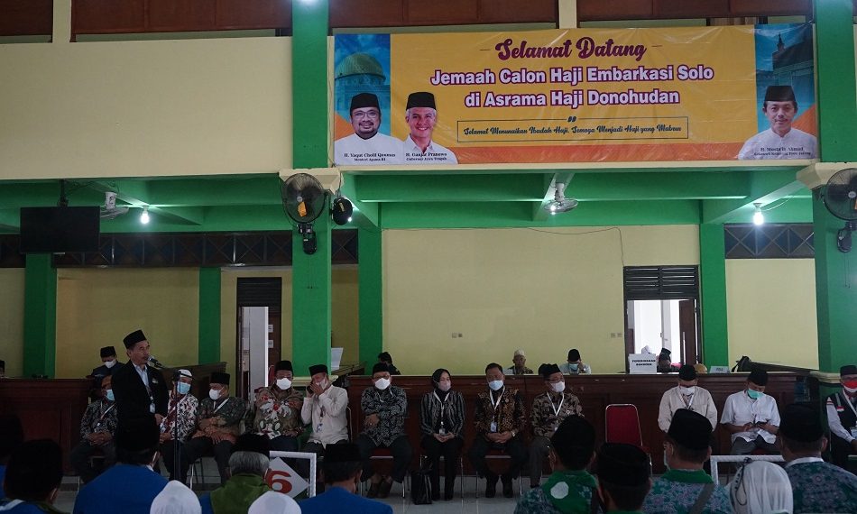 JCH Kloter 30 Diserahterimakan kepada PPIH Embarkasi Solo