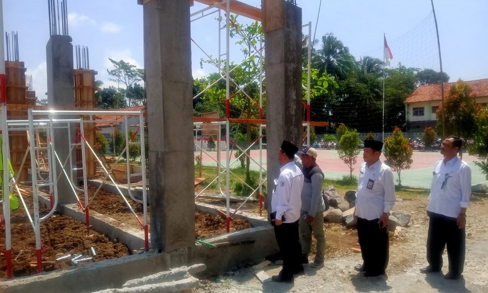 Kem￼enag Pastikan 3 T Pembangunan SBSN di MAN 2 Brebes