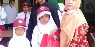 Progra￼m Aksi Sosial, DWP Kemenag Brebes Berikan Santunan Anak Yatim Piatu