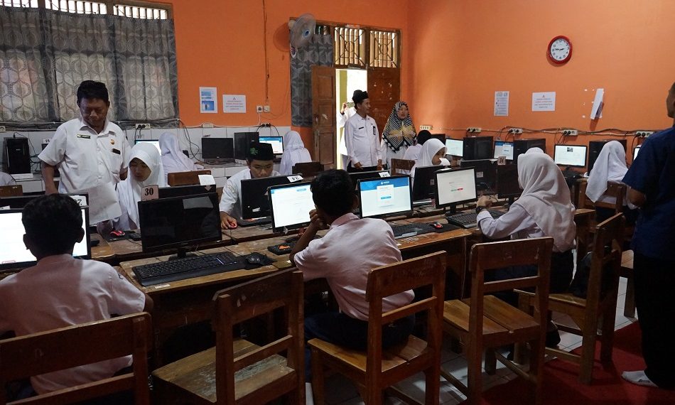 45 Siswa MTsN 4 Brebes Sukses Laksanakan ANBK Tahun 2022