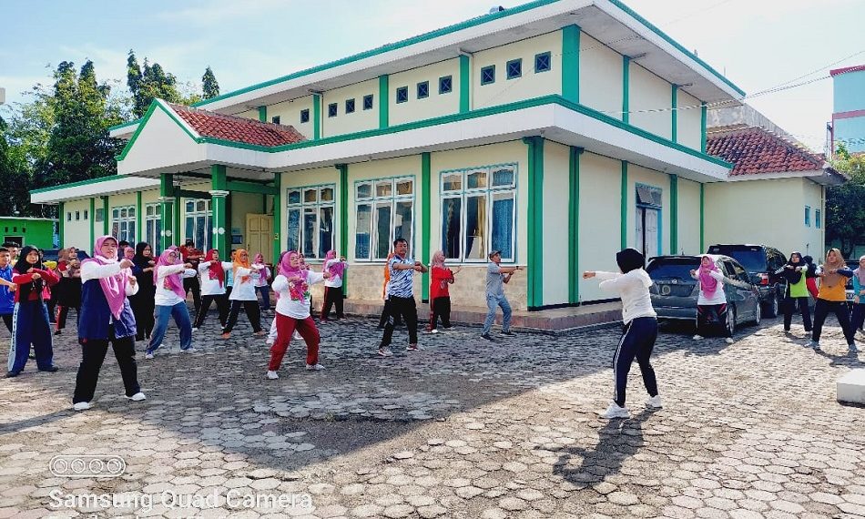 Meriahkan Peringatan Haornas 2022, DWP Kemenag Brebes&nbsp; Laksanakan Senam Sehat