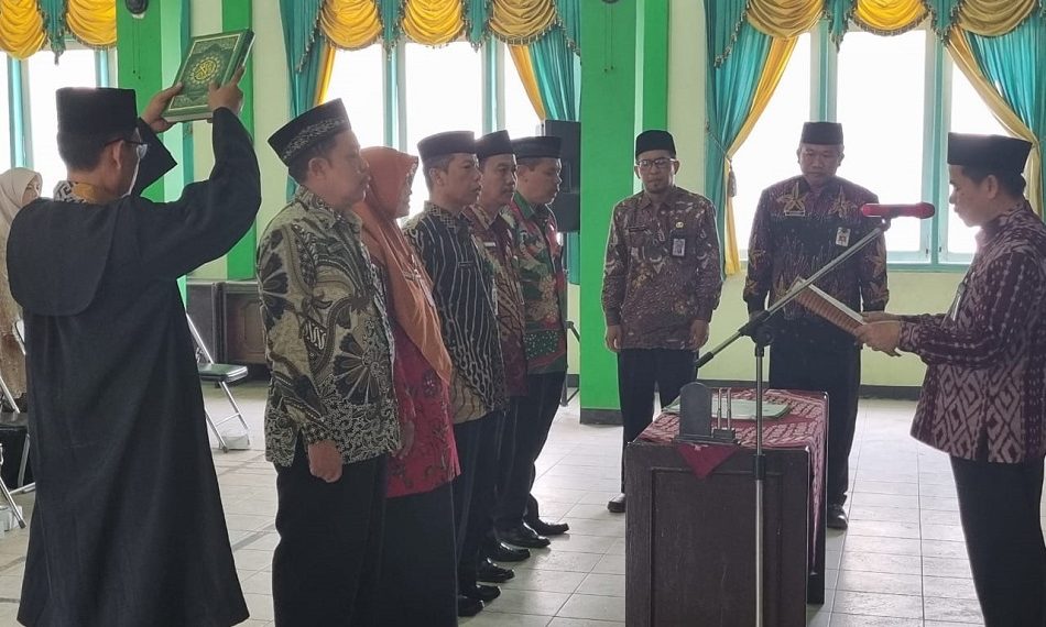 Kemenag Brebes Melantik  5 Pejuang MIN Baru  