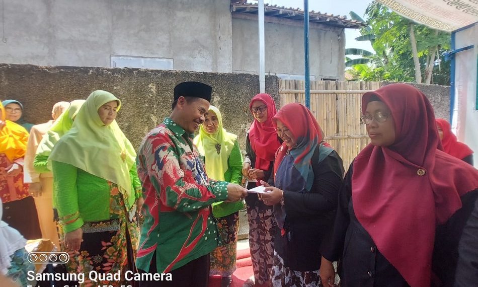 Pentasyarufan Bagi Siswa dan Guru RA Oleh DWP Kemenag Brebes