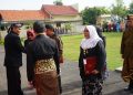 PJ. Bupati Serahkan Tanda Kehormatan Bagi 91 ASN Kemenag Brebes