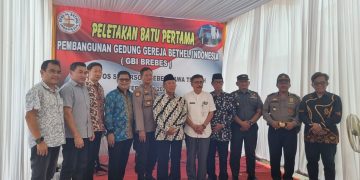 Ketua FKUB Brebes Melaksanakan Batu Pertama Pendirian Geraja Bethel &nbsp;&nbsp;