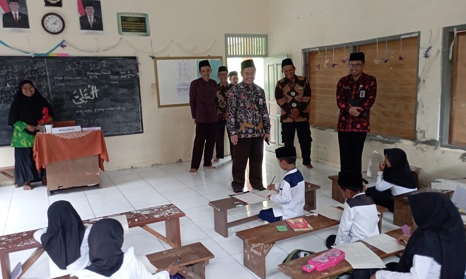 Kakankemeng Brebes Monev Ujian MDTA di Bahrul Ulum