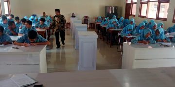 Bimbingan &nbsp;Pranikah Remaja Usia Sekolah Sarana Penundaan Pernikahan Dini