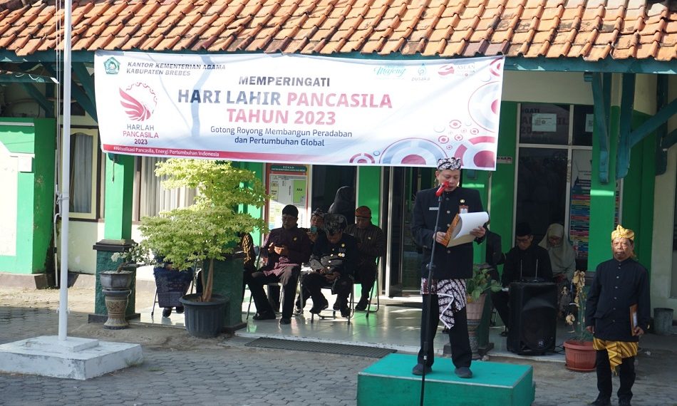 ASN Kemenag Brebes Laksanakan Upacara Hari Pancasila Dengan Hikmat