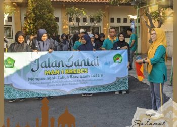 Jalan Santai dan Bakti Sosial Warnai Peringatan Muharram 1445 di MAN 1 Brebes
