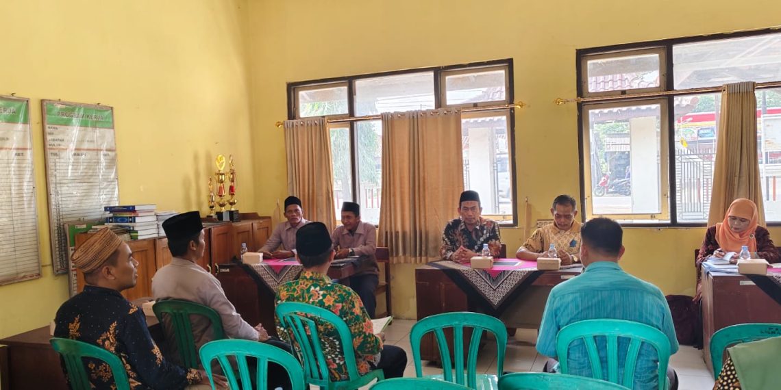 Korwilcam Satpendik Kec Kersana Dukung Pesantren Ramadhan bersama FKDT Kec Kersana