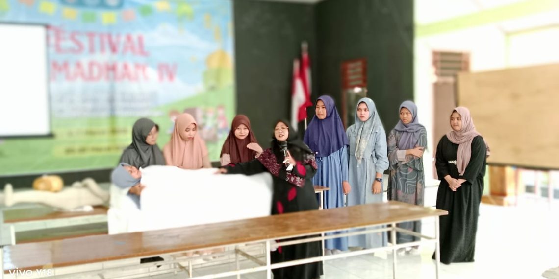 Pesantren Ramadhan: SMANSA Brebes Belajar Tahjizul Mayit