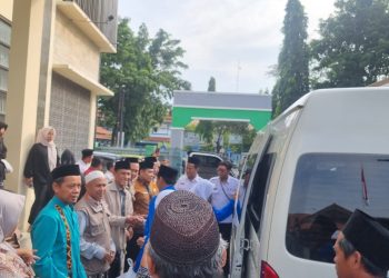 10 Orang tambahan Jamaah Calon Haji dilepas Berangkat Ke Embarkasi Solo
