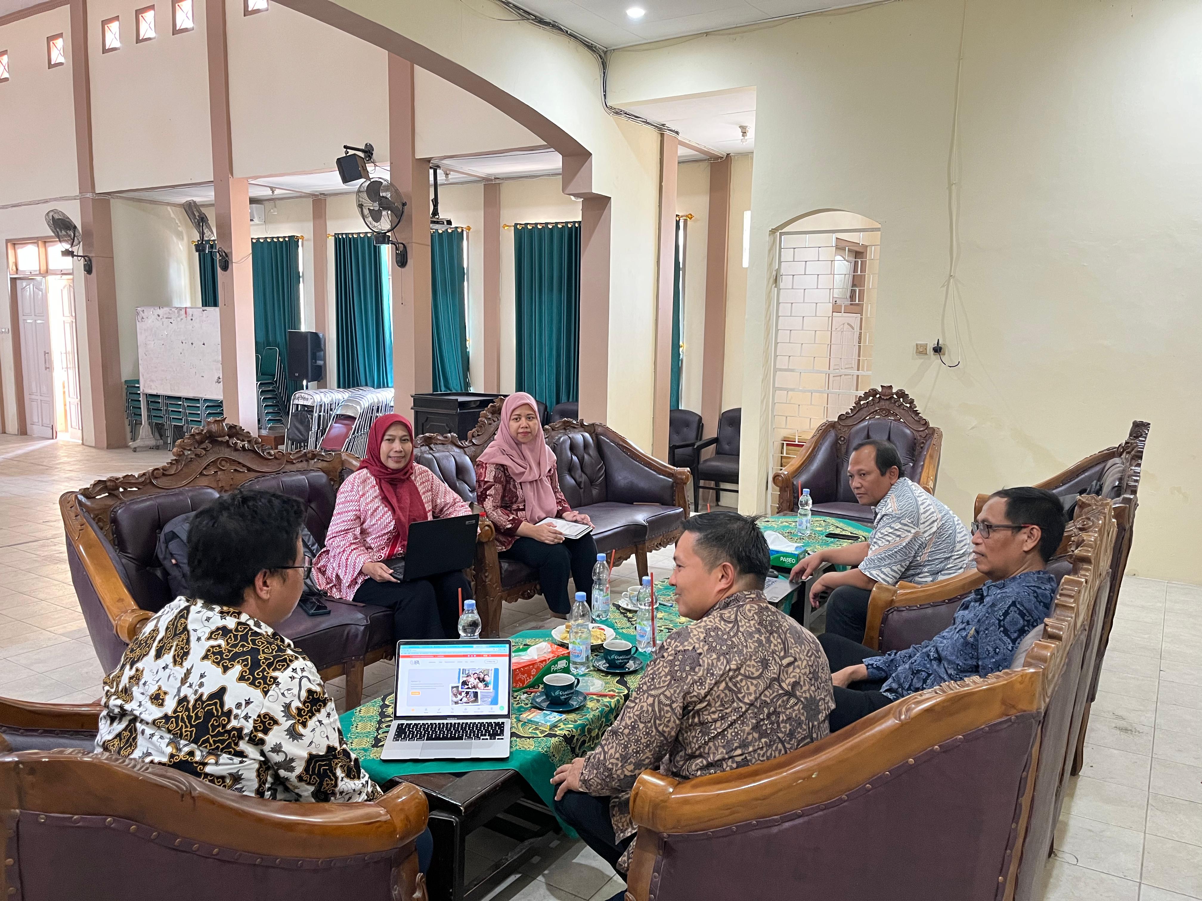 Itjen Kemenag RI Pantau Layanan Bimwin, BRUS, dan BRUN di Kemenag Brebes