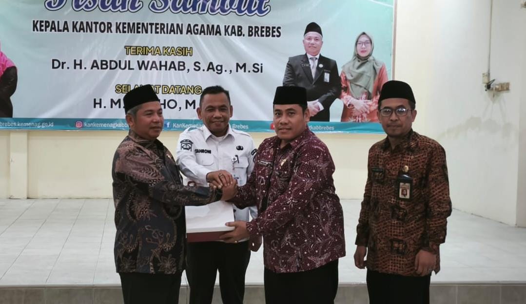 Serah Terima Memori Jabatan, H. M. Aqsho Resmi Pimpin Kemenag Brebes