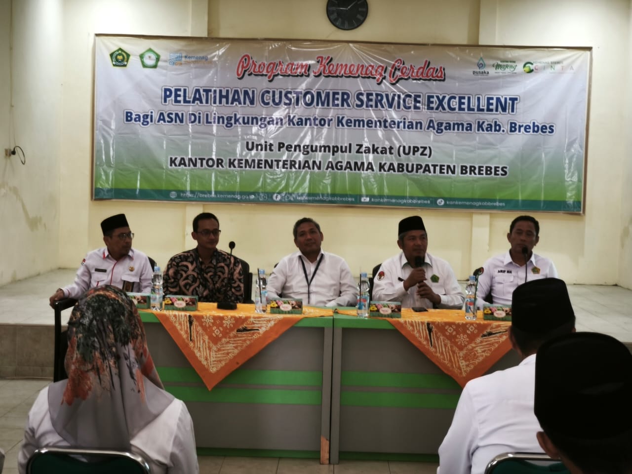 UPZ Kemenag Brebes Gelar Pelatihan Customer Service Excellent bagi ASN Front Office