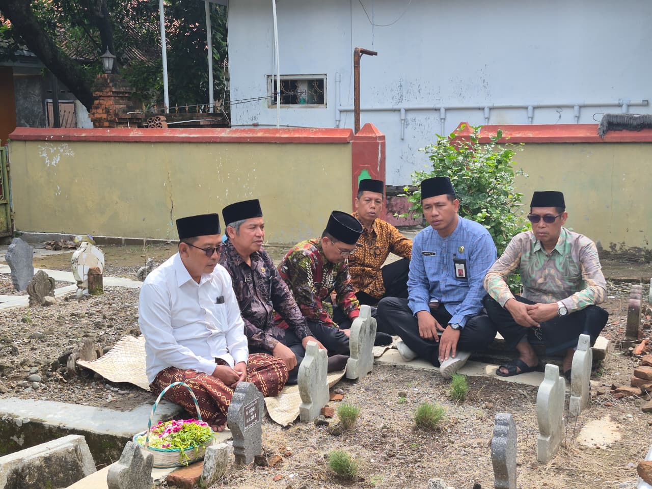 Ziarah HAB Ke-80, Sarana Muhasabah Bagi ASN Kemenag Brebes