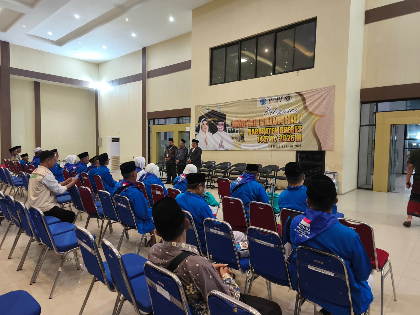 Kloter Perdana Asal Kabupaten Brebes, 18 Jemaah Haji Dilepas Menuju Asrama Haji Donohudan