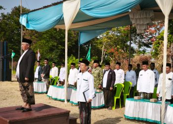 Ajak Santri Perkuat Iman dan Takwa untuk Menyongsong Indonesia Emas 2045